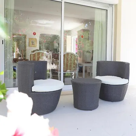 Sleeps 6 Pool Air Con Wifi Villa *