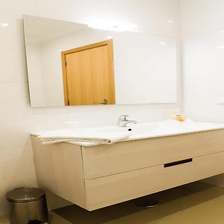 Sleeps 6 Pool Air Con Wifi Villa *
